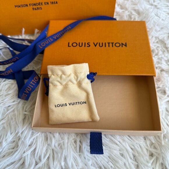 Louis Vuitton Designer Jewelry Gift Box, Dust Bag, Gift Bag and Gift Ribbon Set - Picture 2 of 8